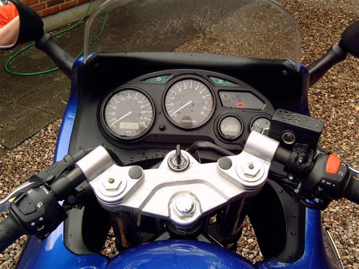 Suzuki GSX 600 F billede 4