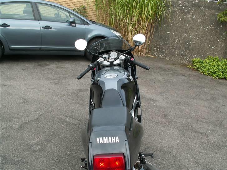 Yamaha FZR 600 - Solgt billede 10