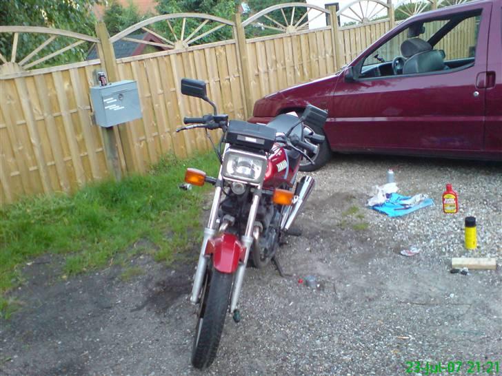 Yamaha xs 400 seca billede 3