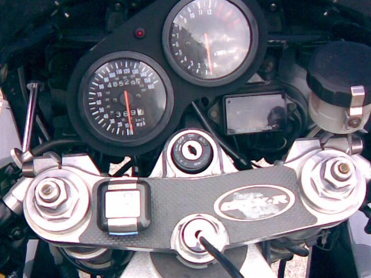 Suzuki gsxr 750 - Cykkelcomputeren er da også nyttig. billede 19