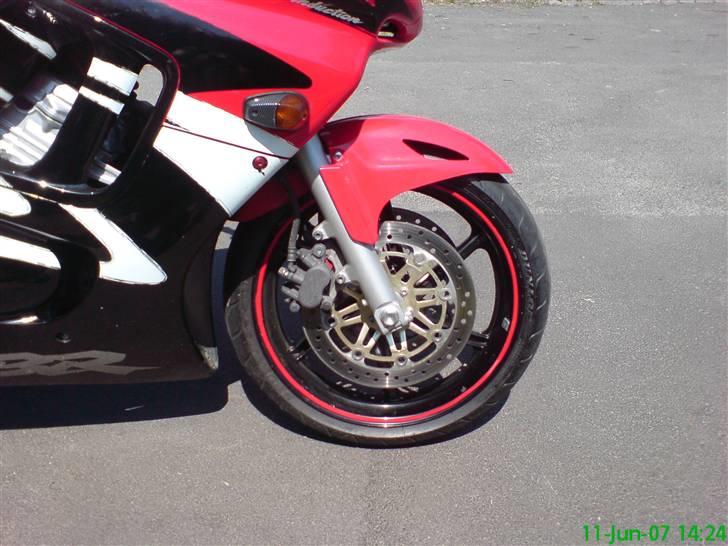 Honda CBR 600 F3 *SOLGT* billede 10