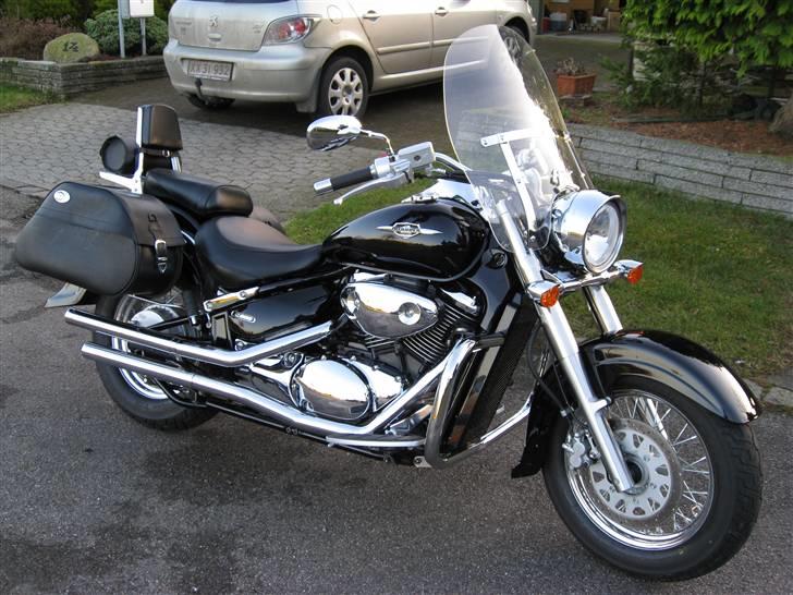 Suzuki Intruder C800 billede 1