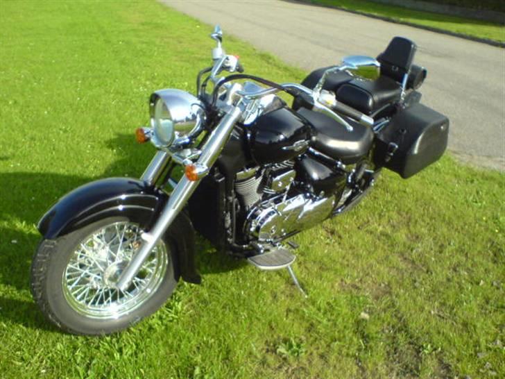 Suzuki Intruder C800 billede 2