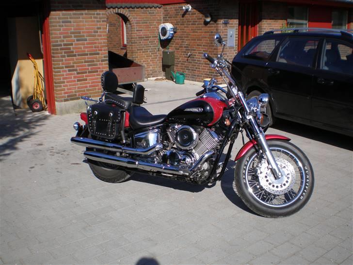 Yamaha xvs 1100 dragstar billede 1