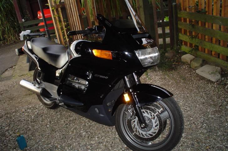 Honda ST 1100 Pan European billede 1