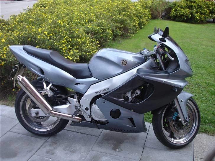 Yamaha YZF 600 R Thundercat billede 1