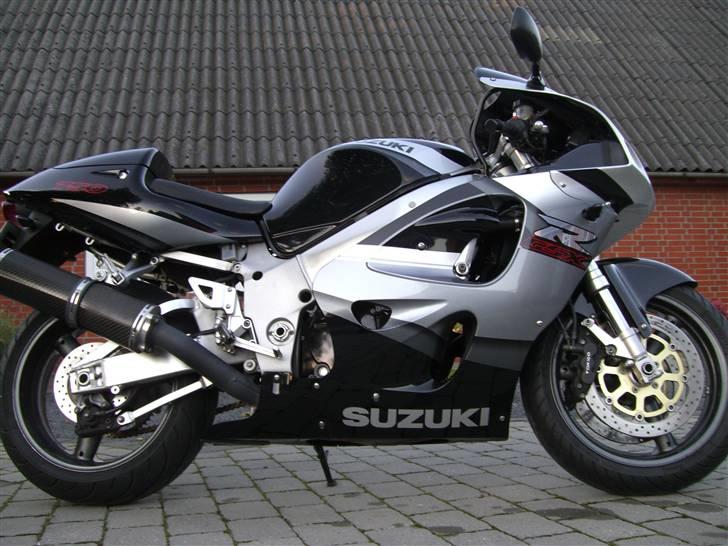 Suzuki GSX750R SOLGT TIL CLAUS billede 3