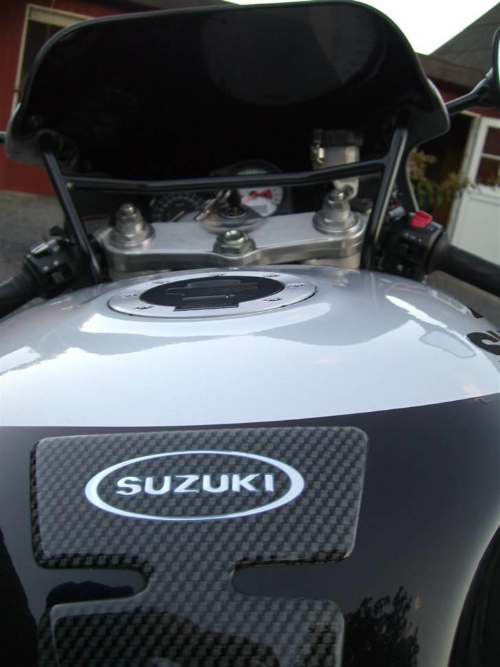 Suzuki GSX750R SOLGT TIL CLAUS billede 6