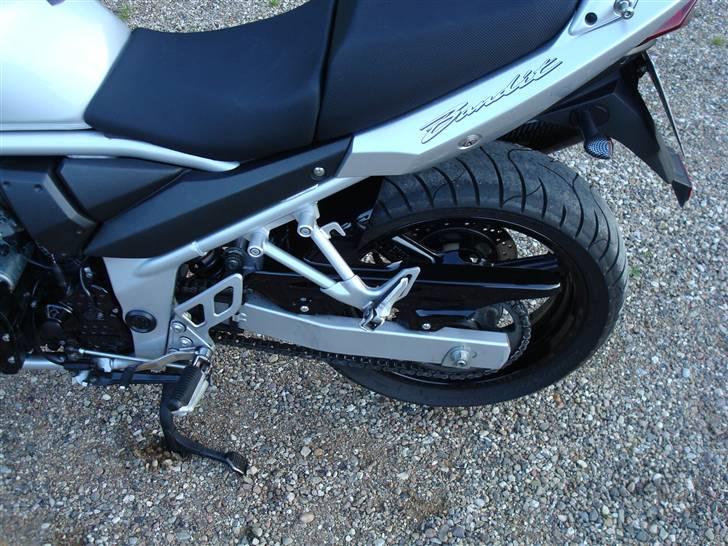 Suzuki GSF650 BANDIT billede 2