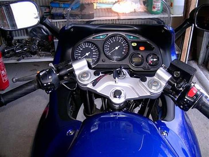 Suzuki gsx 600 f (SOLGT) billede 4