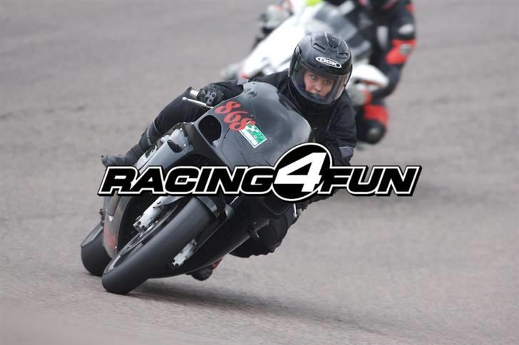 Suzuki GSX-R 600 - Banedag i sverige billede 9