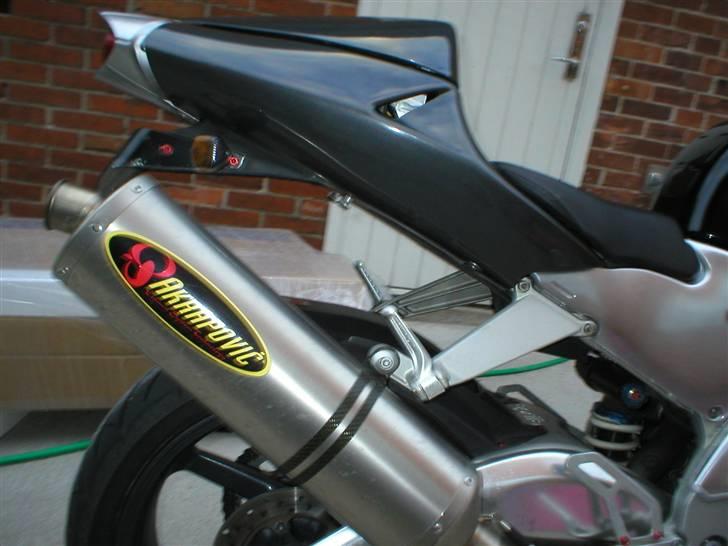 Aprilia RSV Mille *R.I.P.* - Sød mås, genial brøl i den potte.. billede 9