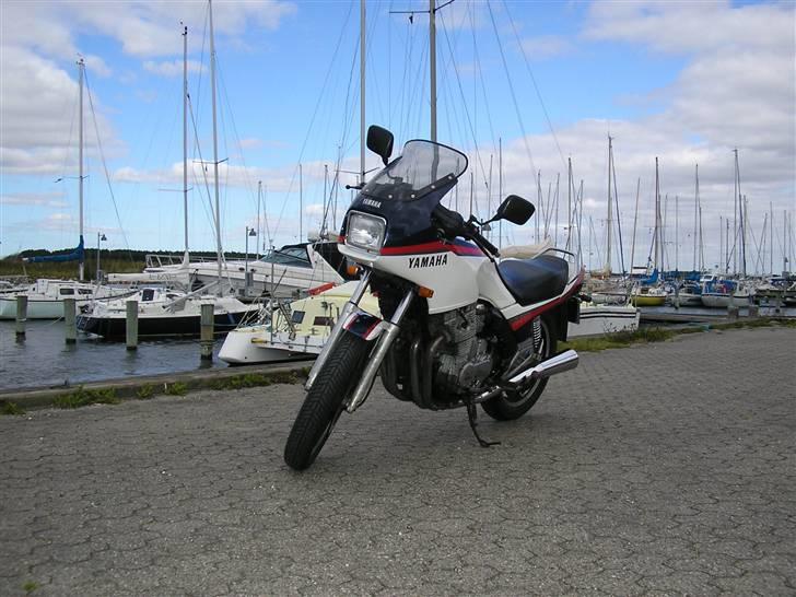 Yamaha XJ750f (Solgt) billede 1