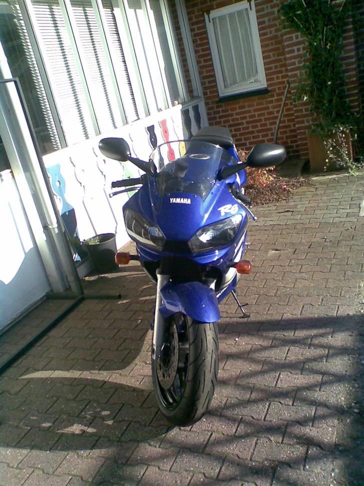 Yamaha R6 2001 SOLGT billede 3