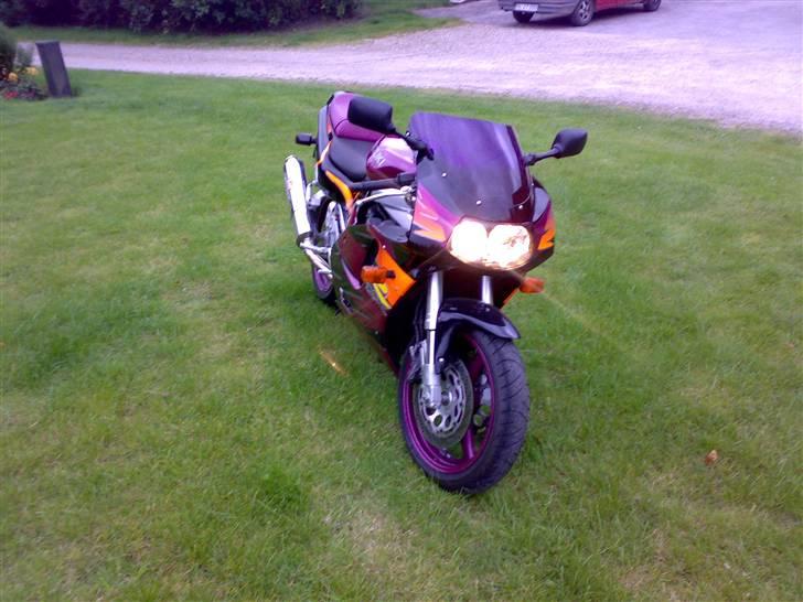 Suzuki GSX-750 RW Solgt billede 5