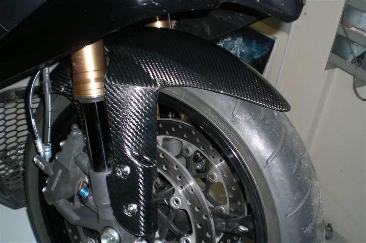 Suzuki GSXR1000 K7 - Carbon forskærm billede 10