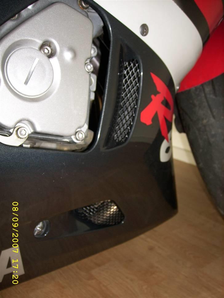 Yamaha R6 billede 13