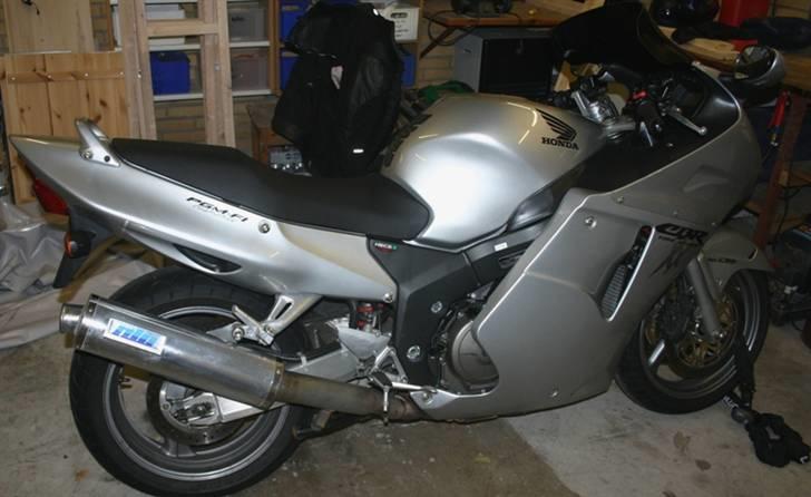 Honda cbr 1100 xx  blackbird billede 4