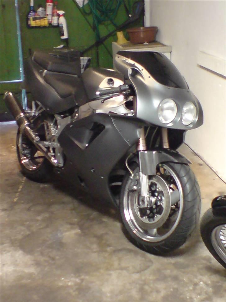 Kawasaki ZXR 750 J *solgt* billede 5