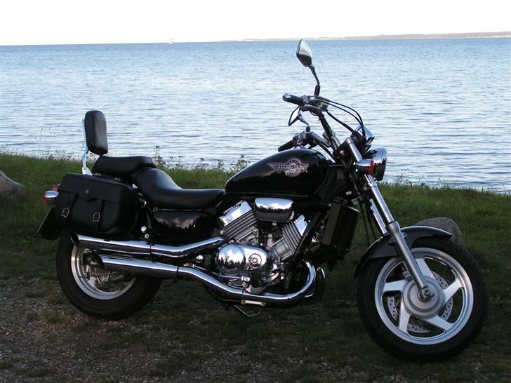 Honda VF 750 Super Magna - Billedet er taget ved Lundeborg billede 3