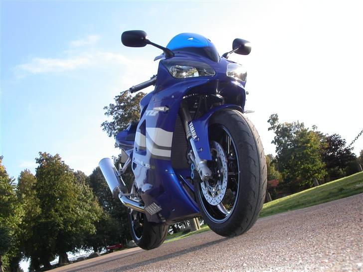 Yamaha YZF-R1 billede 6