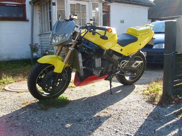 Kawasaki ZXR 750 J **Solgt** - Så er vi ved at være der.................! billede 13