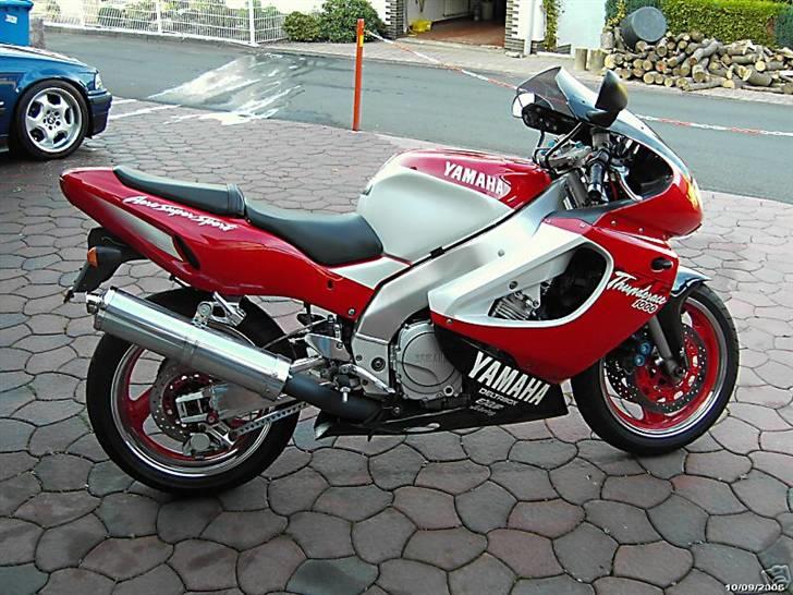 Yamaha YZF1000R billede 1