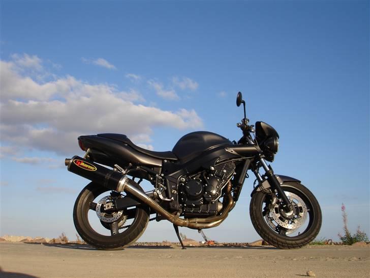 Triumph *Solgt* billede 3