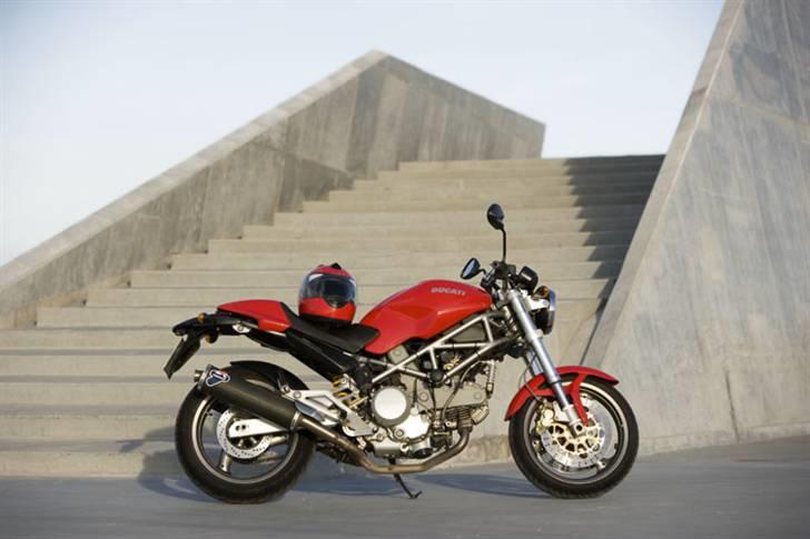 Ducati Monster 800 i.e. - Den er ikke så god til at køre på trapper med ! billede 9