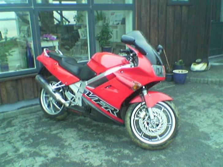 Yamaha TRX 850 solgt - min fars vfr billede 16