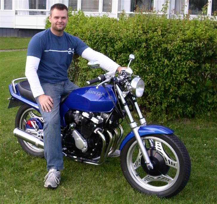 Honda CBX 550 ( Solgt ) - Det er så mig,med min lille MC   billede 1