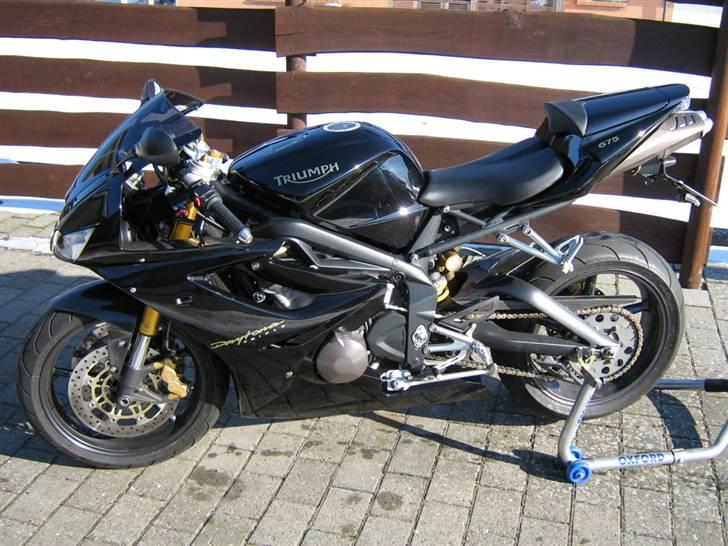 Triumph Daytona 675 - Sæsonklar TRIUMPH 2011 billede 2