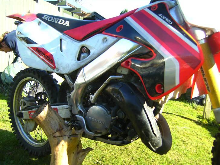 Honda CR 125R - læg mærke til stellet billede 2