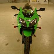 Kawasaki ninja zx-9R