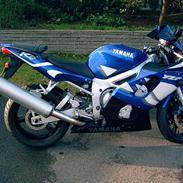 Yamaha YZF R6