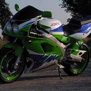 Kawasaki ZXR 750@900
