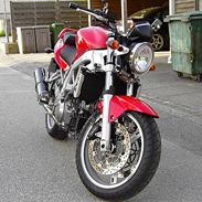 Suzuki SV1000