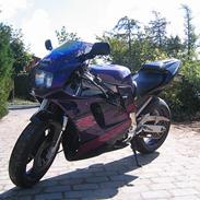 Suzuki GSX-R 750 solgt