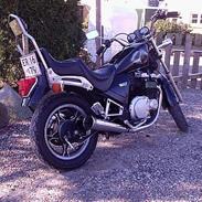 Suzuki 550 L
