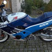 Suzuki GSX-R 250 [Solgt]