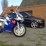 Suzuki GSX-R  (SOLGT)