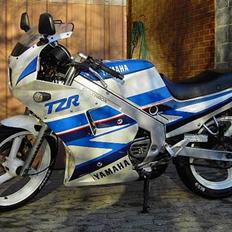 Yamaha TZR 125 - **SOLGT**