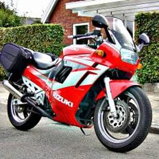 Suzuki GSX750F