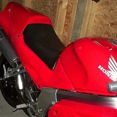 Honda VFR750 F