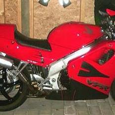 Honda VFR750 F
