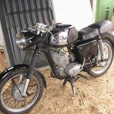MZ ts 150