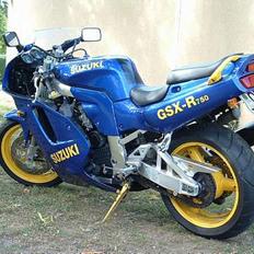 Suzuki gsx-r 750