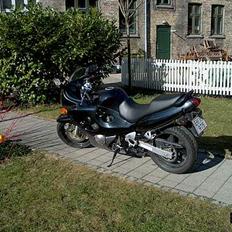Suzuki Gsx 750F 2002 ## SOLGT ##