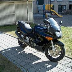 Suzuki Gsx 750F 2002 ## SOLGT ##