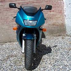 Suzuki RF600R *TIL SLAG*